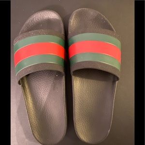 Men’s Gucci Pursuit Slides Mens size 10